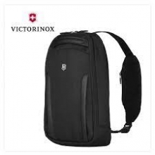 VICTORINOX Altmont Professional Tablet Sling 606796